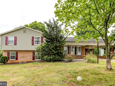 17 W Shore Dr, Camp Hill, PA, 17011