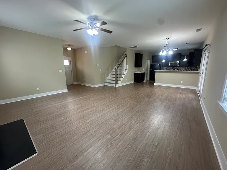 71 Wood Green Dr — Photo 4