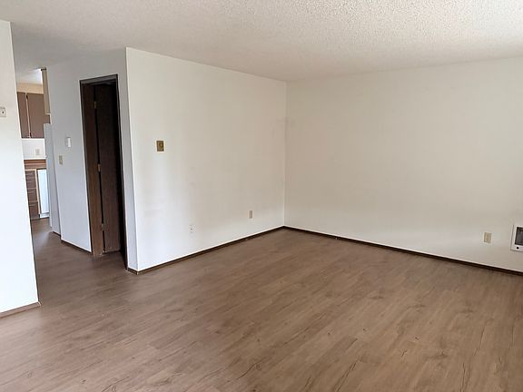 3rd image of 10118 12th Ave S #A