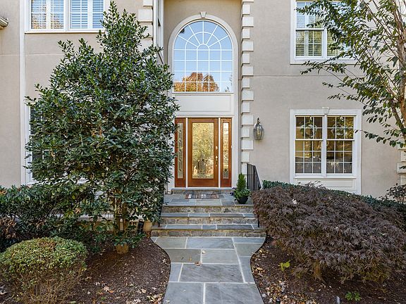 4th image of 43225 Augustine Pl