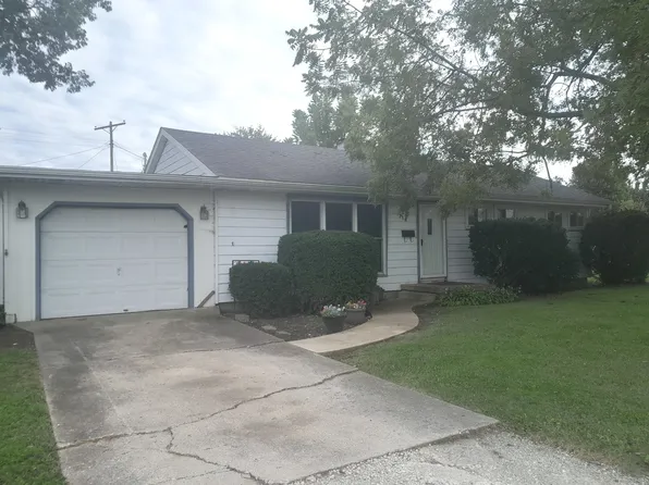 716 Westwood Dr, Ottawa, IL 61350