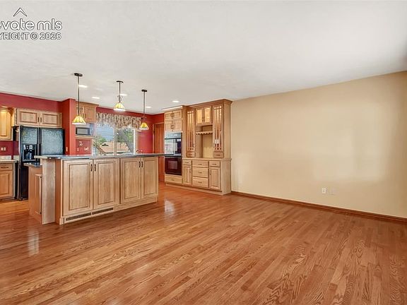 5th image of 1250 Osgood Rd
