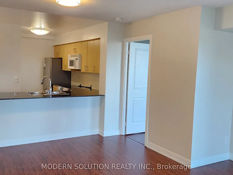 31 Bales Ave #1201 — Photo 7