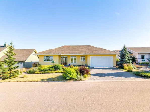 416 N 7th Ave NE, Milk River, AB T0K 1M0