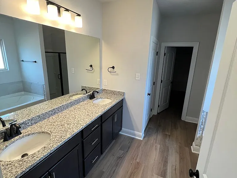 17 Venecia Ct — Photo 6