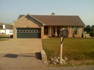 552 Barney Ln, Clarksville, TN 37042