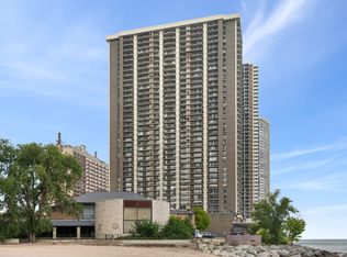 6007 N Sheridan Rd APT 38G, Chicago, IL 60660