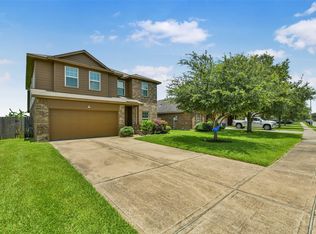 3102 Cambridge Meadows Ln, Dickinson, TX 77539