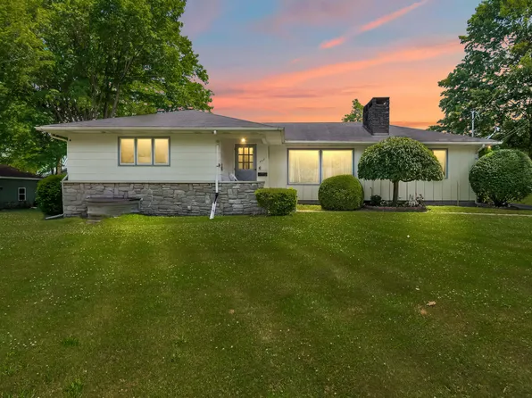 207 Maumee St, Jonesville, MI 49250