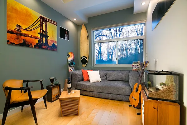 Sold by The InHouse Group | media 12