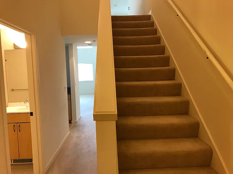 Newell Court Apartments, downtown Mercer Island — Photo 35