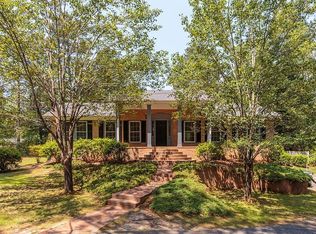 102 Canterbury Rd, Southern Pines, NC 28387