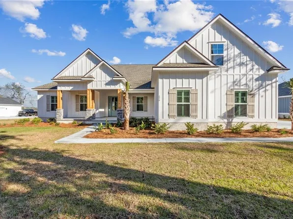 276 Little Satilla Trl, Waverly, GA 31565