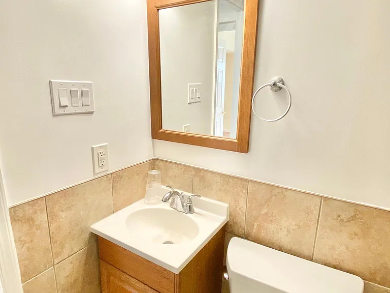 5212 E St SE #21 — Photo 9