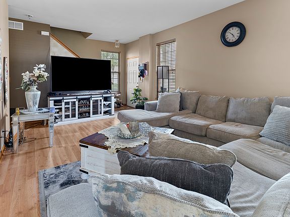 3rd image of 5002 Montauk Dr