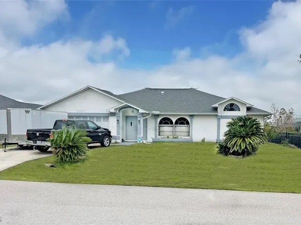 215 SE 1st Pl, Cape Coral, FL 33990