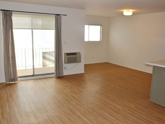 3rd image of 1235 Brockton Ave APT 308