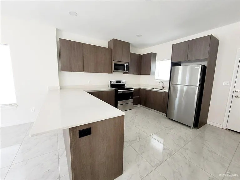 1809 Cari Nicole Ave #3 — Photo 6