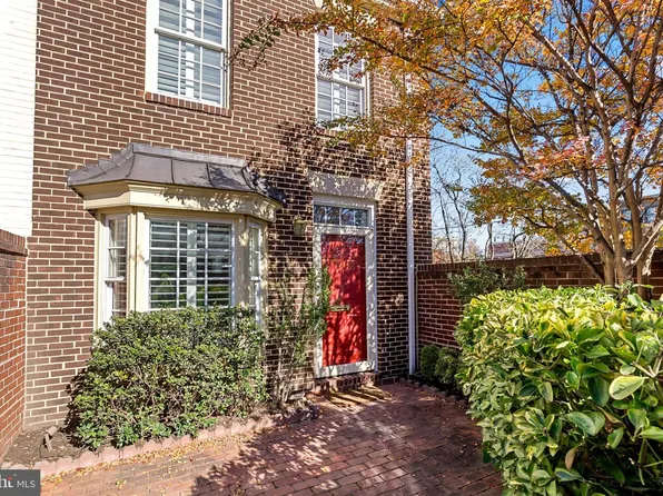 564 N Saint Asaph St, Alexandria, VA 22314