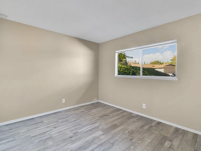 14236 Oxford Pl — Photo 12