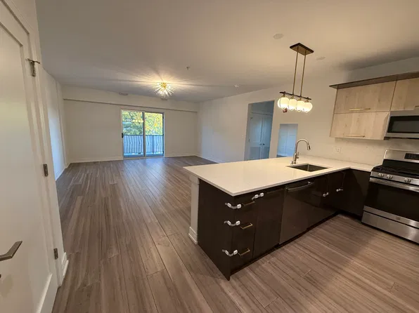 7340 W Irving Park Rd #209, Harwood Heights, IL 60706