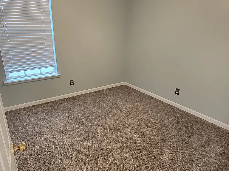 698 Morgan Hills Dr — Photo 12