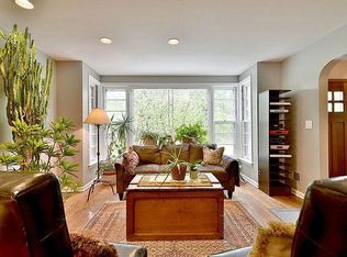 4320 Suffield Ct, Skokie, IL 60076