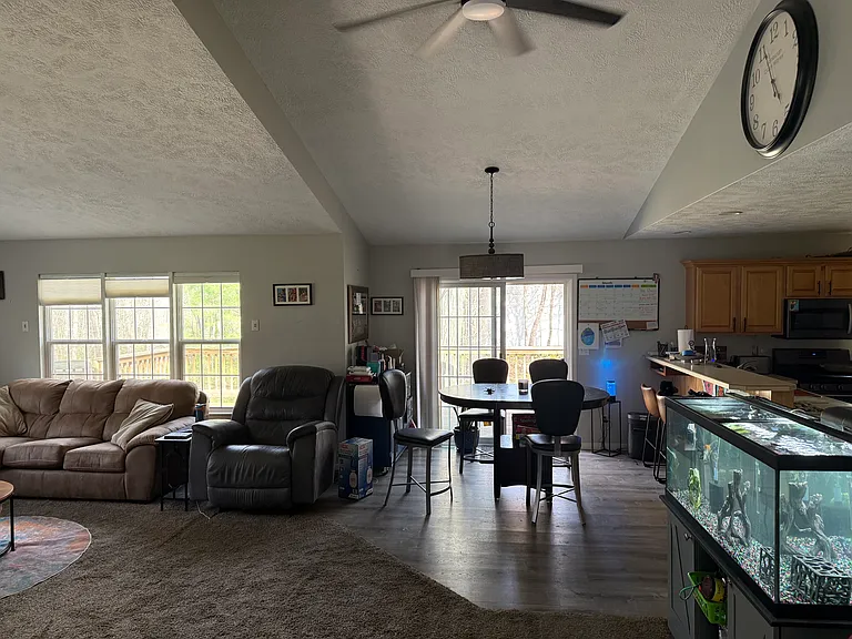 14875 Timber Ln — Photo 9