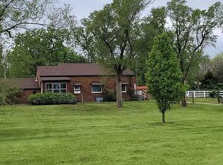 6199 Clearview Rd, Salina, KS 67401