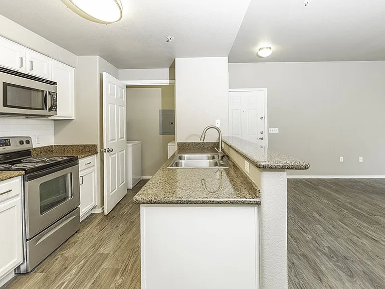 Town Center Apartments — Photo 14