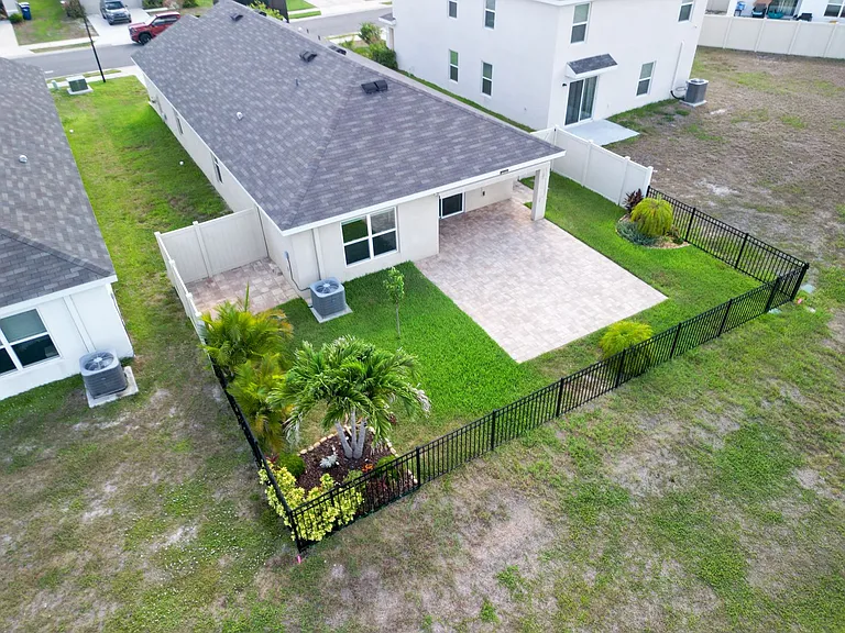 3718 Mannered Gold Ave — Photo 39