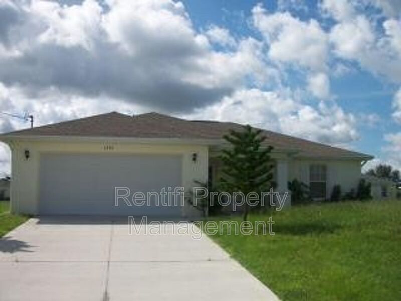 1st image of 1232 Bayou St