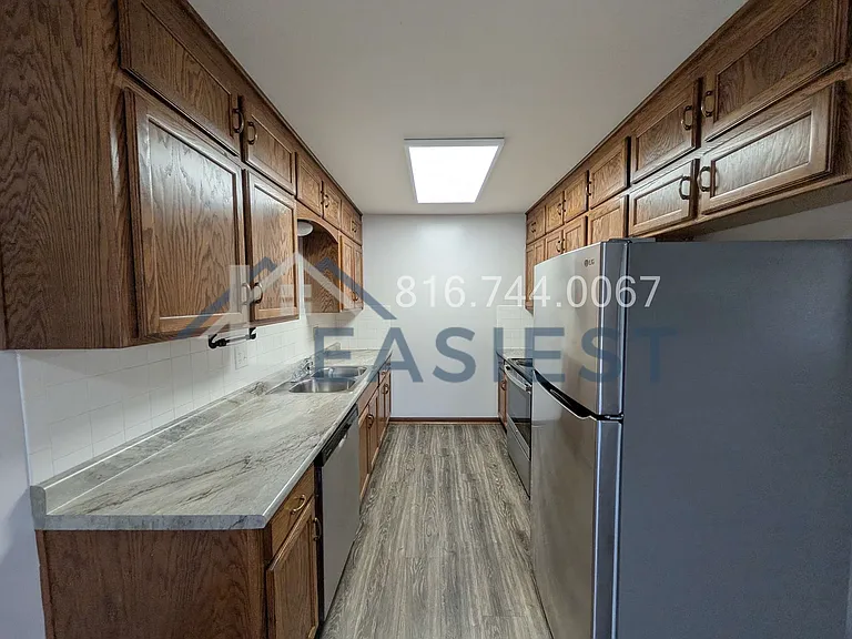808 NW 15th St — Photo 7