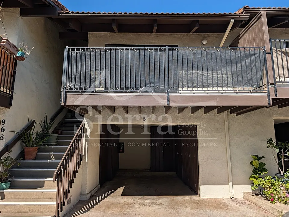 968 Miramonte Dr #3