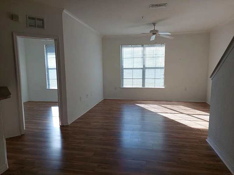 6125 Metrowest Blvd — Photo 4