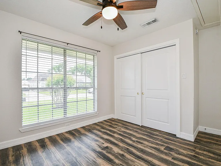 13910 Bonnercrest Dr — Photo 18