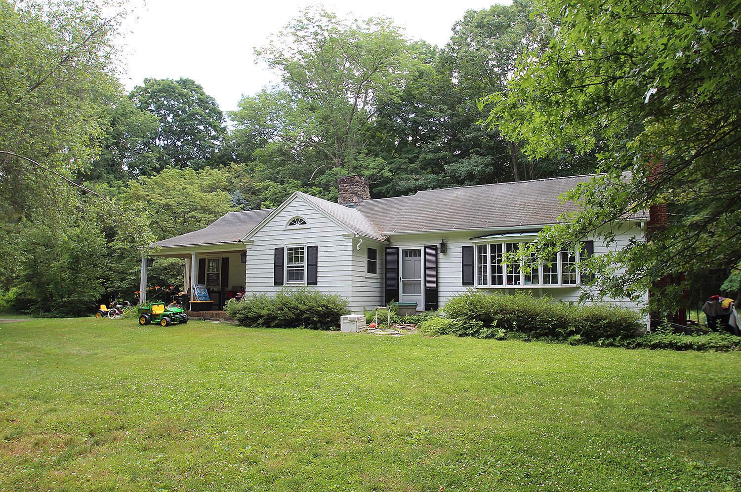 2155 North St, Fairfield, CT 06824 Zillow
