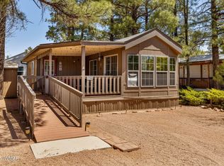 2266 Horse Thief Rd, Overgaard, AZ 85933