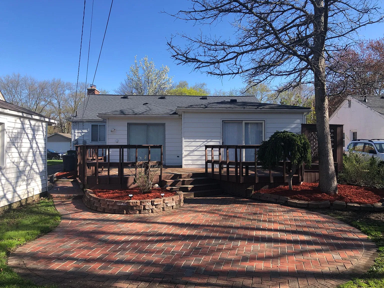 3 bed, 1340 sqft, $3,200 — Photo 2