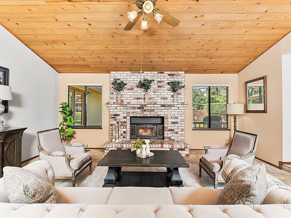 5th image of 3708 Millbrae Rd