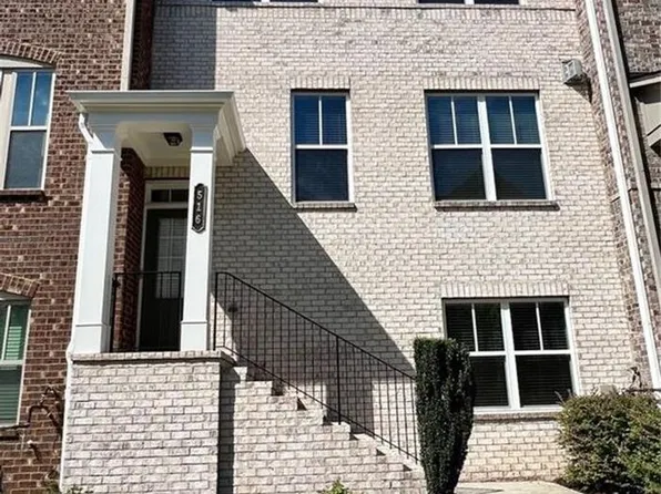 516 Sunset Park Dr, Suwanee, GA 30024