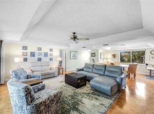 261 Memory Ln #4, Naples, FL 34112