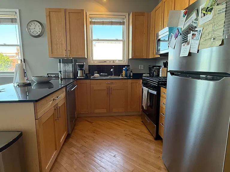 2215 W Augusta Blvd #3E — Photo 5