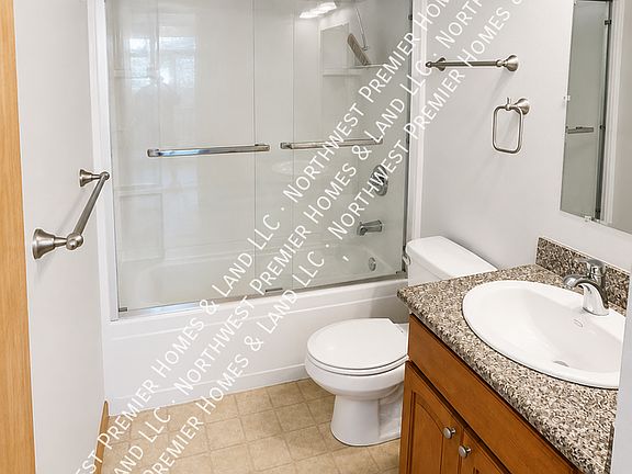 5th image of 114 NW 3rd Pl #G