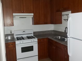 6482 Camrose Dr, Los Angeles, CA 90068