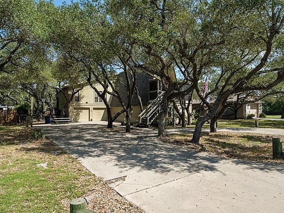 3rd image of 203 Timber Lane Loop