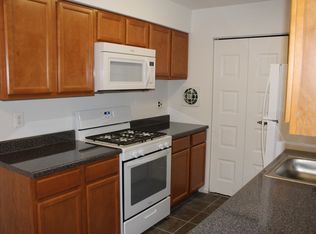 414 Fountain St Unit 21, Philadelphia, PA 19128