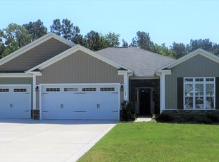 379 Legends Dr, Fayetteville, NC 28376