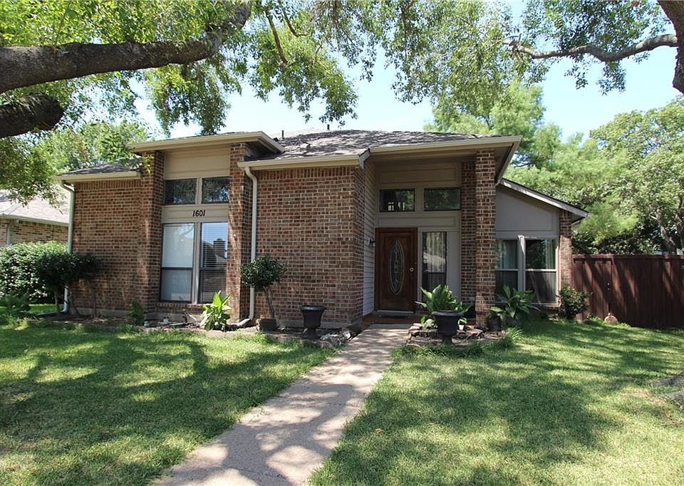 1st image of 1601 Cayman Cir