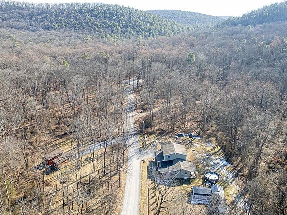 4th image of 58 Irish Gap Rd